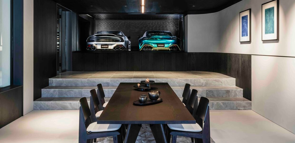 Das Aston Martin Haus in Tokio